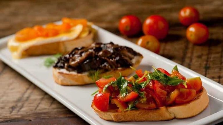As 19 melhores Receitas de bruschetta para um café da manhã saudável e nutritivo para toda a sua família!