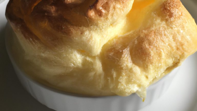 Soufflé de queijo francês
