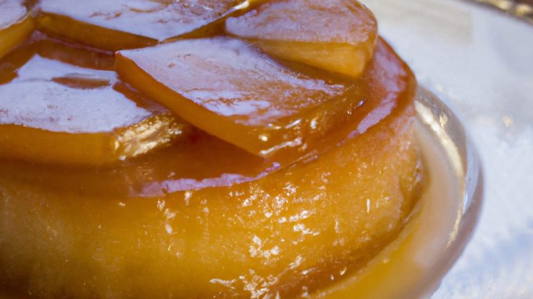 Tarte tatin de maçã invertida