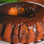 Bolo de Cenoura Fit com Cobertura de Chocolate 70%