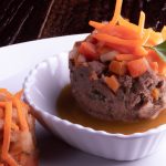 Almôndegas de carne com legumes