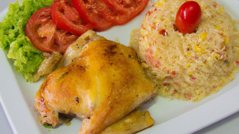 Arroz com frango ao forno e salada