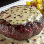 Bife acebolado com maionese