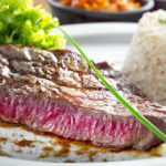 Bisteca com molho barbecue