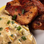 Bisteca de porco guisado com leite de coco