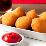 Bolinho de Arroz com Carne Seca