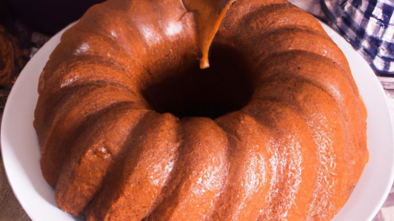 Bolo de cenoura fit com cobertura de chocolate 70 POR CENTO