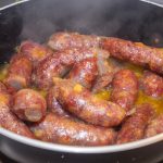 Carne com linguiça calabresa na panela de pressão