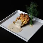 Couve-flor assada com molho de Tahine