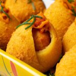Coxinhas de frango ao curry