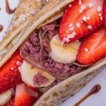 Crepes saudáveis com recheio de frutas vermelhas