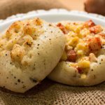 Esfiha vegana de Queijo de Quinua