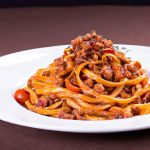 Espaguete light com ragu de peru