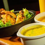 Filé de frango com mostarda e mel