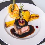 Filé mignon suíno com abacaxi