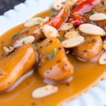 Lula ao molho de amêndoas