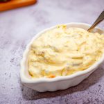 1 peito de frango cozido e desfiado