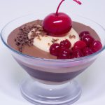 Mousse de chocolate com frutas vermelhas