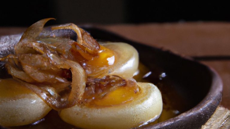 Ovos fritos com cebolas caramelizadas