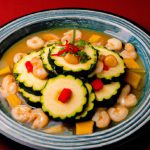 Abobrinha à chinesa com camarão