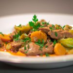 Alcatra com laranja e legumes