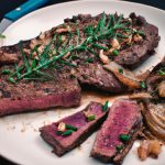 Bife ao Molho Aromático