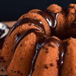 Bolo com Pingos de Chocolate
