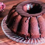 Bolo de Beterraba com Cobertura de Chocolate