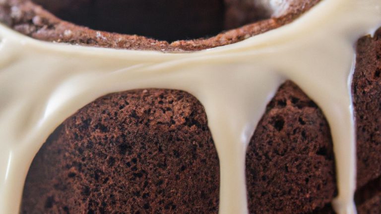 Receita de Bolo de chocolate com recheio de suspiro