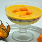 Creme de Manga com Calda de Uva