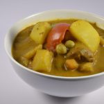 Curry de frango com legumes