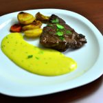 Filé com Molho Madeira