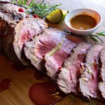 Filé de lombo assado com pinhão