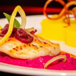 Filet de Linguado com Purê de Beterraba ao Molho de Laranja