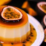 Flan de Iogurte e Maracujá
