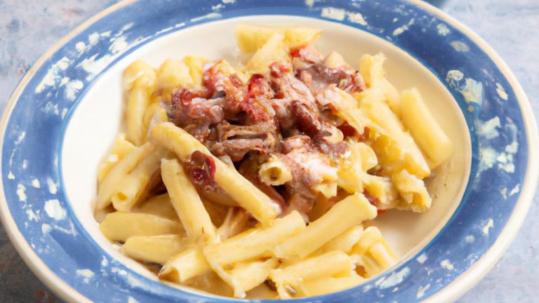 Receita de Macarrão ao Molho de Presunto e Berinjela