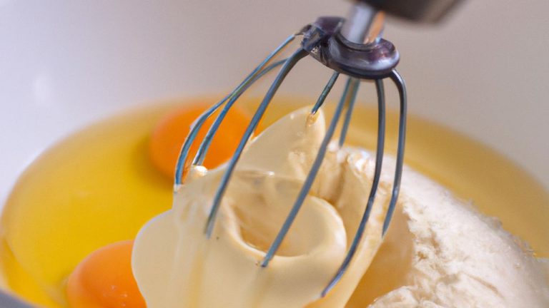 Receita de Pão batido no liquidificador com leite condensado