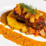 Peito de Peru com Molho de Pêssego