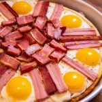Pizza de Bacon com Ovos
