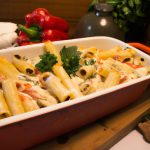 Rigatoni recheado com queijo e ervas