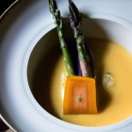 Saint-pierre com Aspargos e Geléia de Maracujá