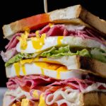 , [TEMPO], [QUANTIDADE_PORCOES], [INGREDIENTES], [ITEM], [MODO_DE_PREPARO], [ETAPA], [DICAS], [DICA], [CURIOSIDADES] e seus respectivos fechamentos. Lembrando que os shortcodes devem estar abaixo dos primeiros 4 parágrafos. [RECEITA] [NOME]Sanduíche Colorido