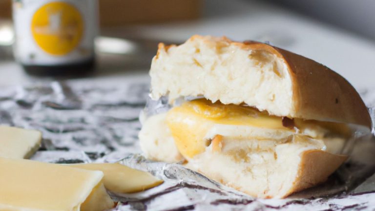 Receita de Sanduíche de Brie no Pão de Ervas
