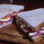 Sanduíche de Mortadela com Ovos