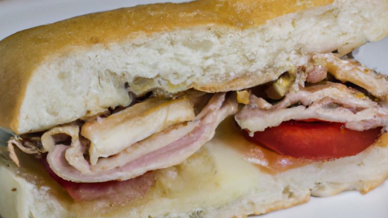 Receita de Sanduíche de Peito de Frango Cozido