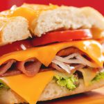 Sanduíche de Peru com Provolone