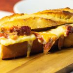 Sanduíche de Presunto Gratinado