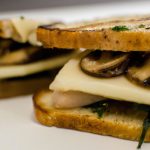 Sanduíche de Ricota com Cogumelo