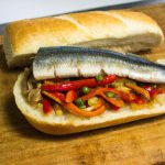 Sanduíche de Sardinha com Pimentão