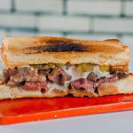 Sanduíche Quente de Frango com Requeijão